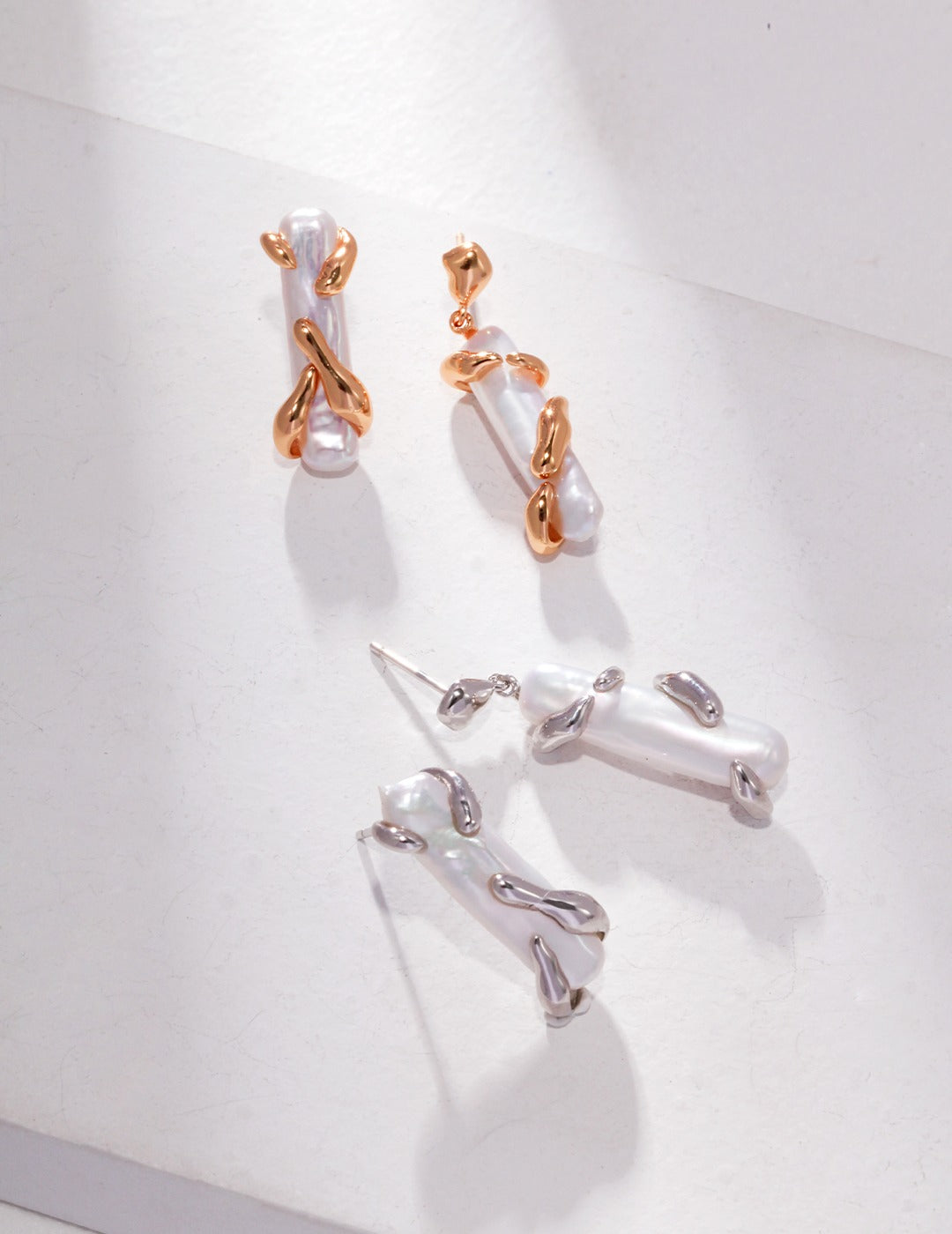 Baroque Pearl Fluid Hoop Earrings product detail