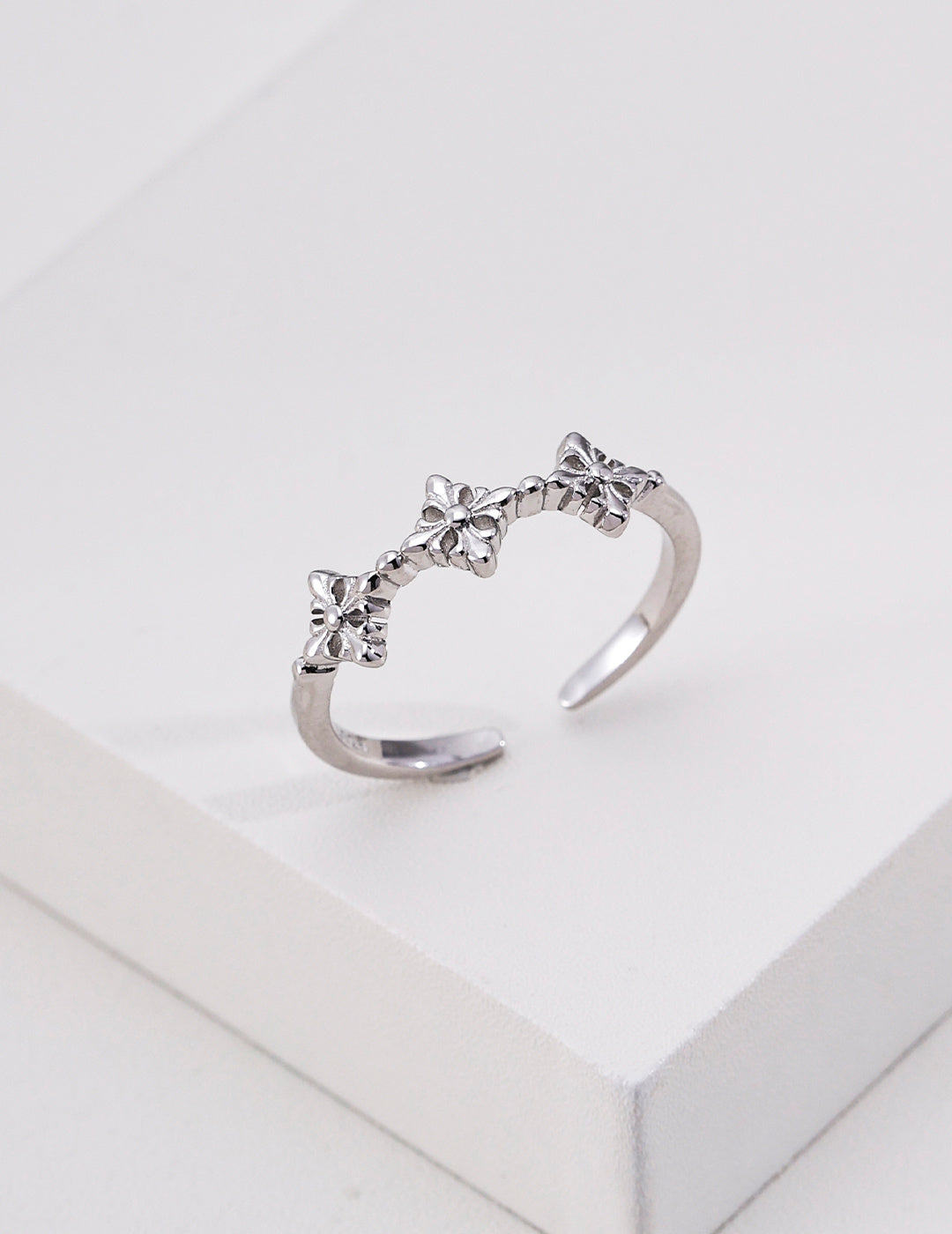 Vintage Silver Open Ring product detail