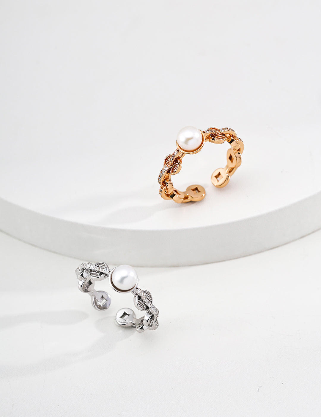 Pearl Coin Fortune Open Ring detail image 4