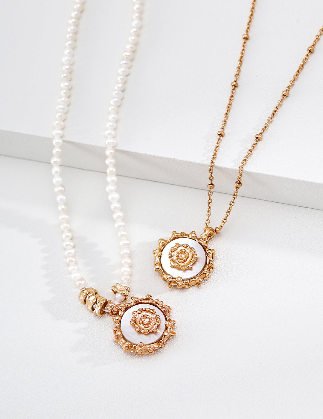 Solar Mother-of-Pearl Necklace product detail