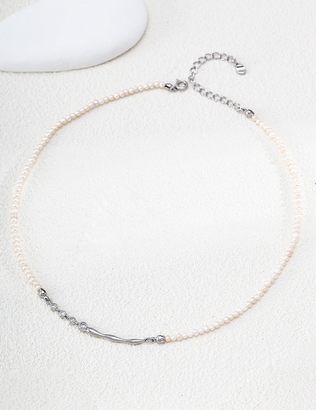 Fluid Silver Necklace product detail
