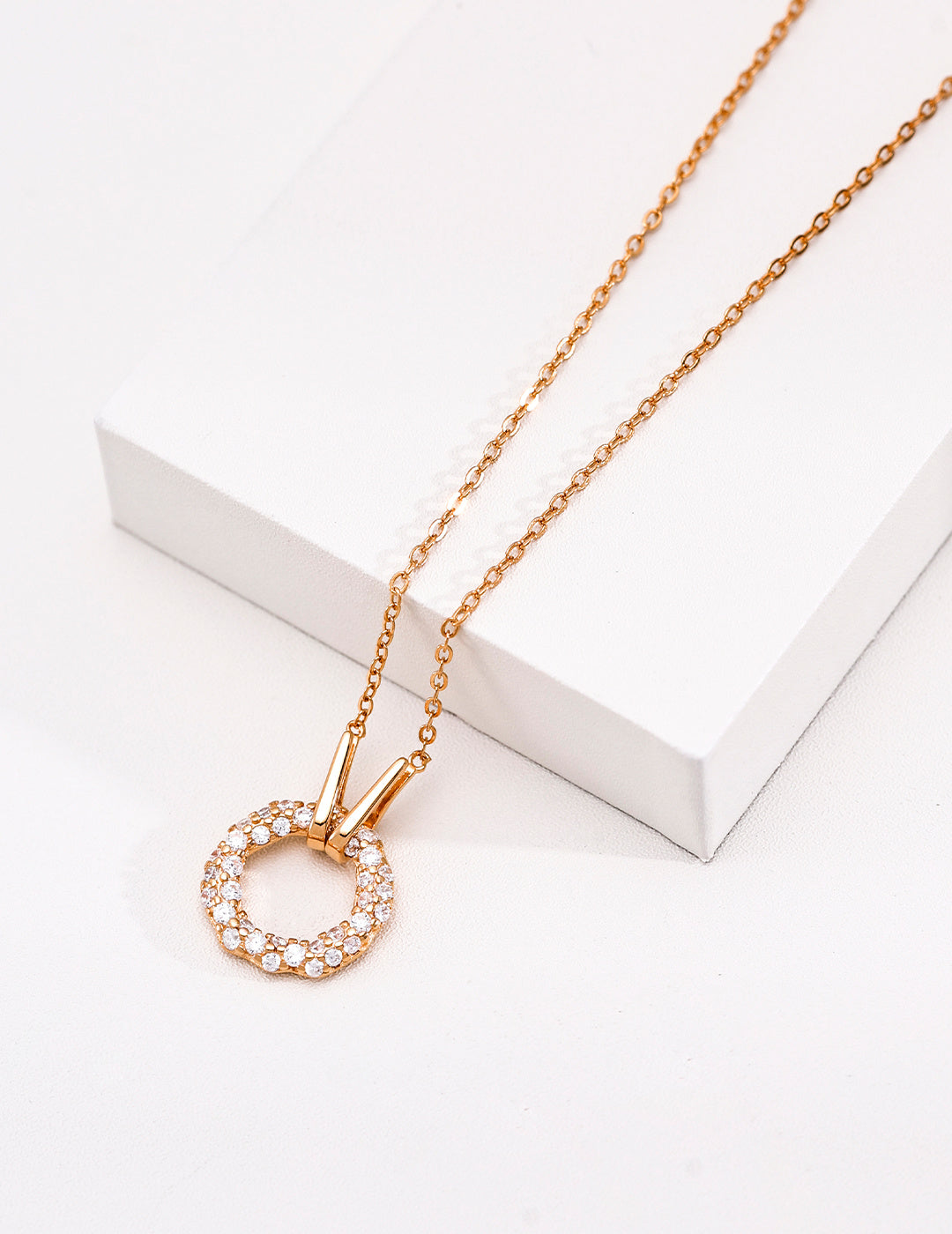 Floral Wreath Silver Necklace product detail