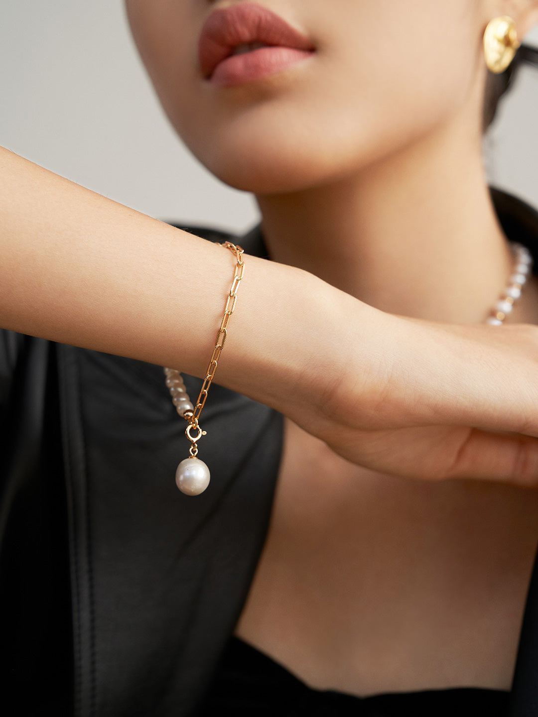 Pearl & Link Silver Bracelet product detail