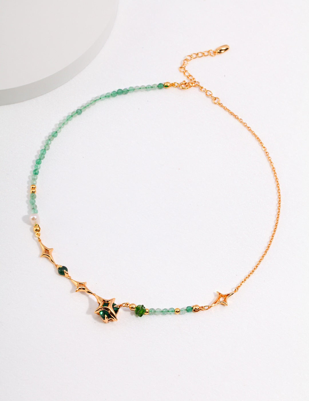 Four-Point Heart Gemstone Necklace detail image 2