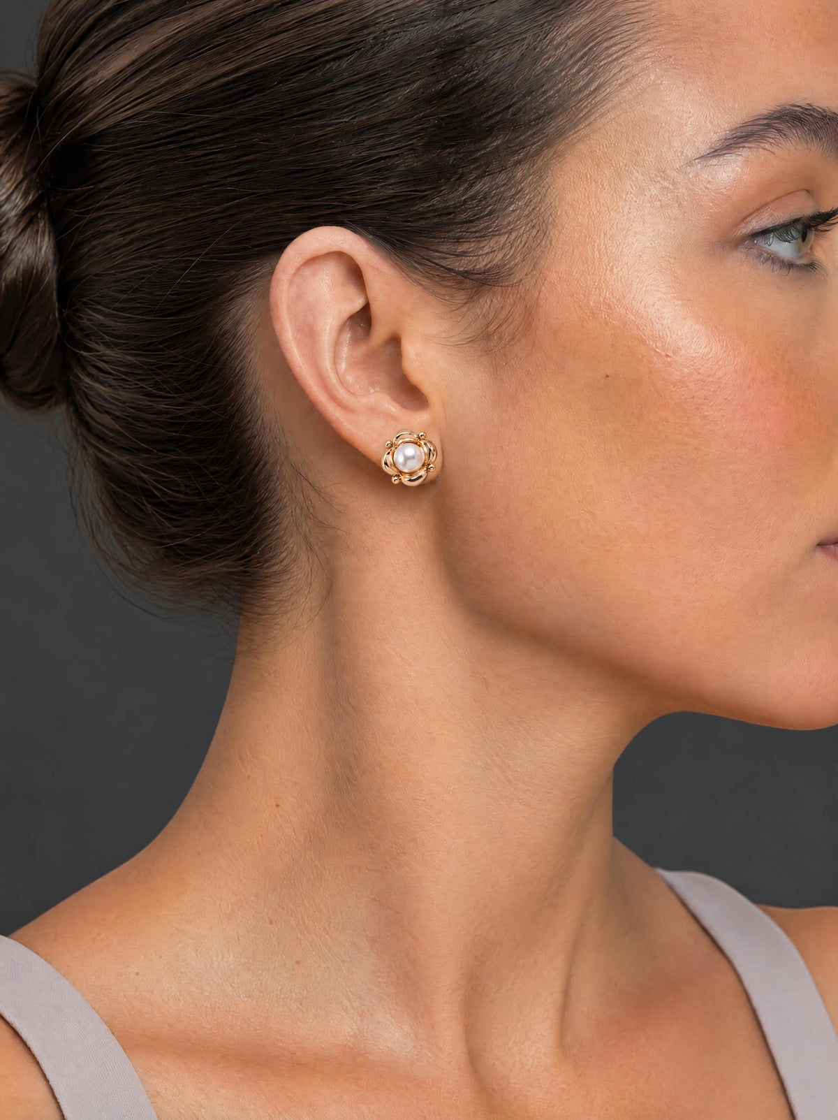 Pearl Whisper Silver Earrings detail image 2