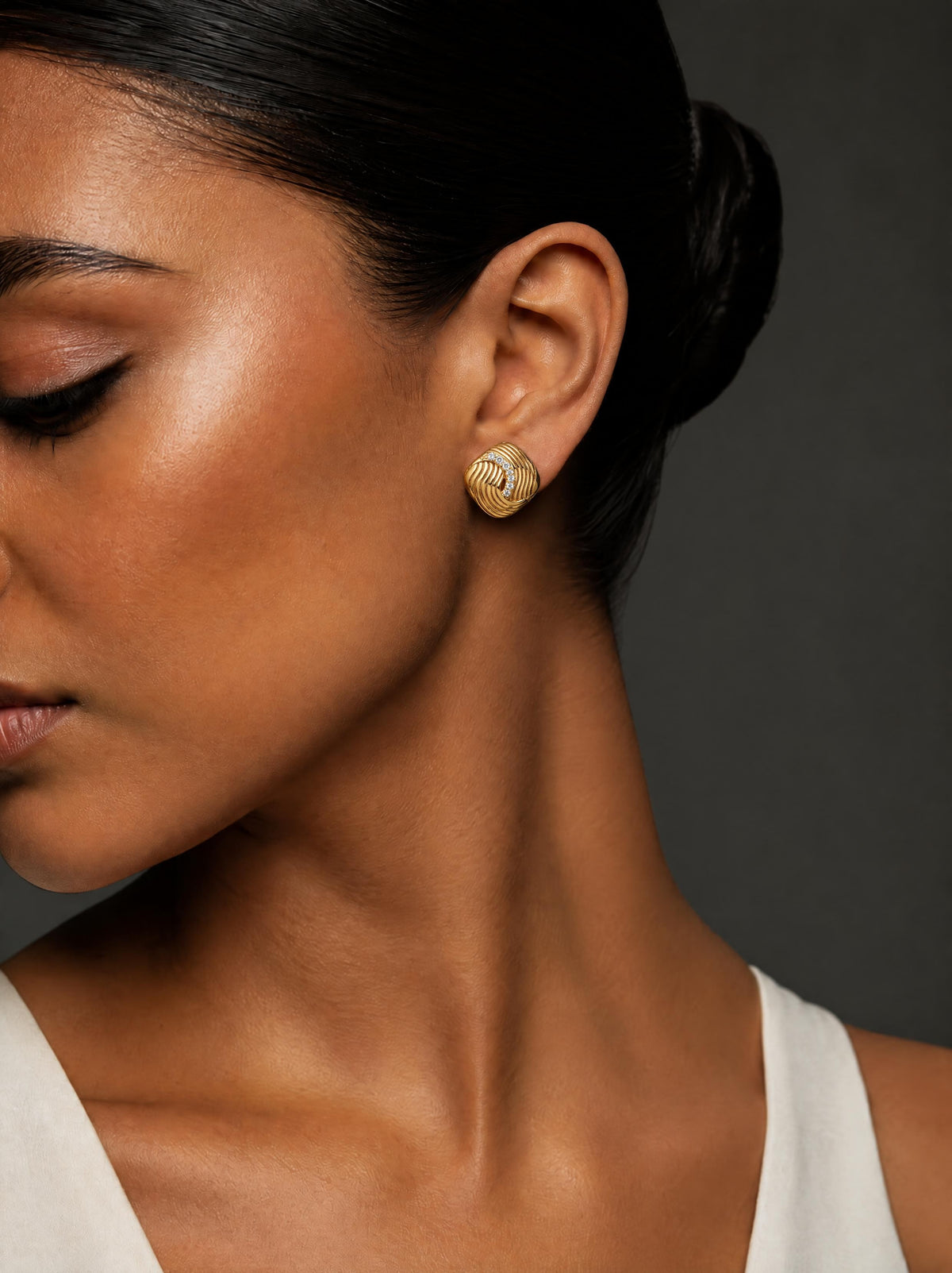 Twisted Light Sculptural Earrings detail image 2